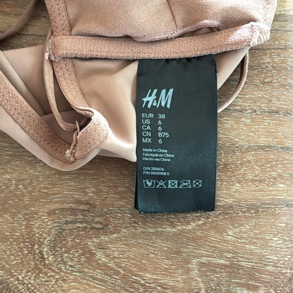 H&M | Cropped Tank Bra | Color is Rose Brown | Size 6 - Picture 3 of 3